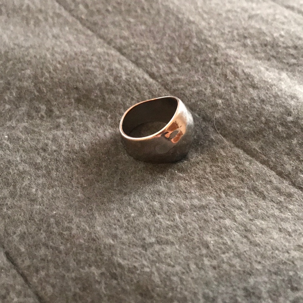 Ring - Picture 2 of 3